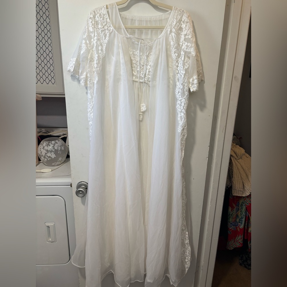 Vintage Shadowline Bridal Peignoir Lace Set Maxi Long Nightgown Robe Chiffon S